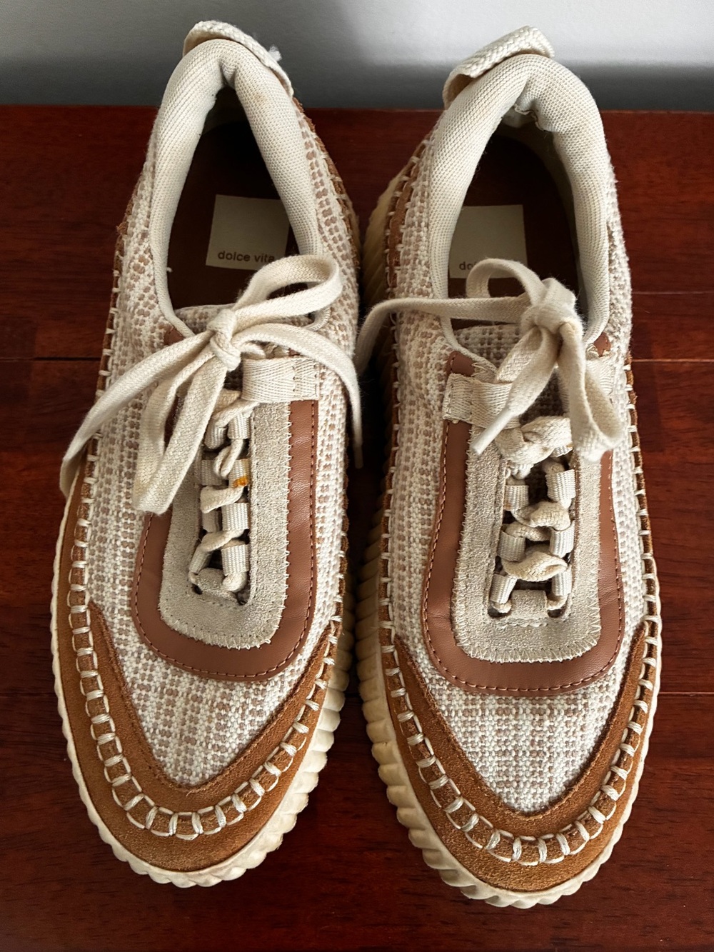 Dolce Vita size 8 Dolan platform sneaker in sandstone white - Picture 3 of 8